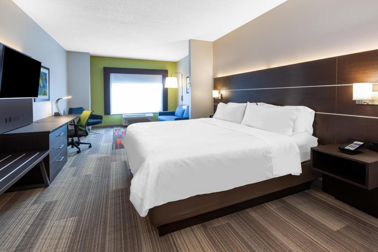 Express & By Ihg 2* Woodhaven