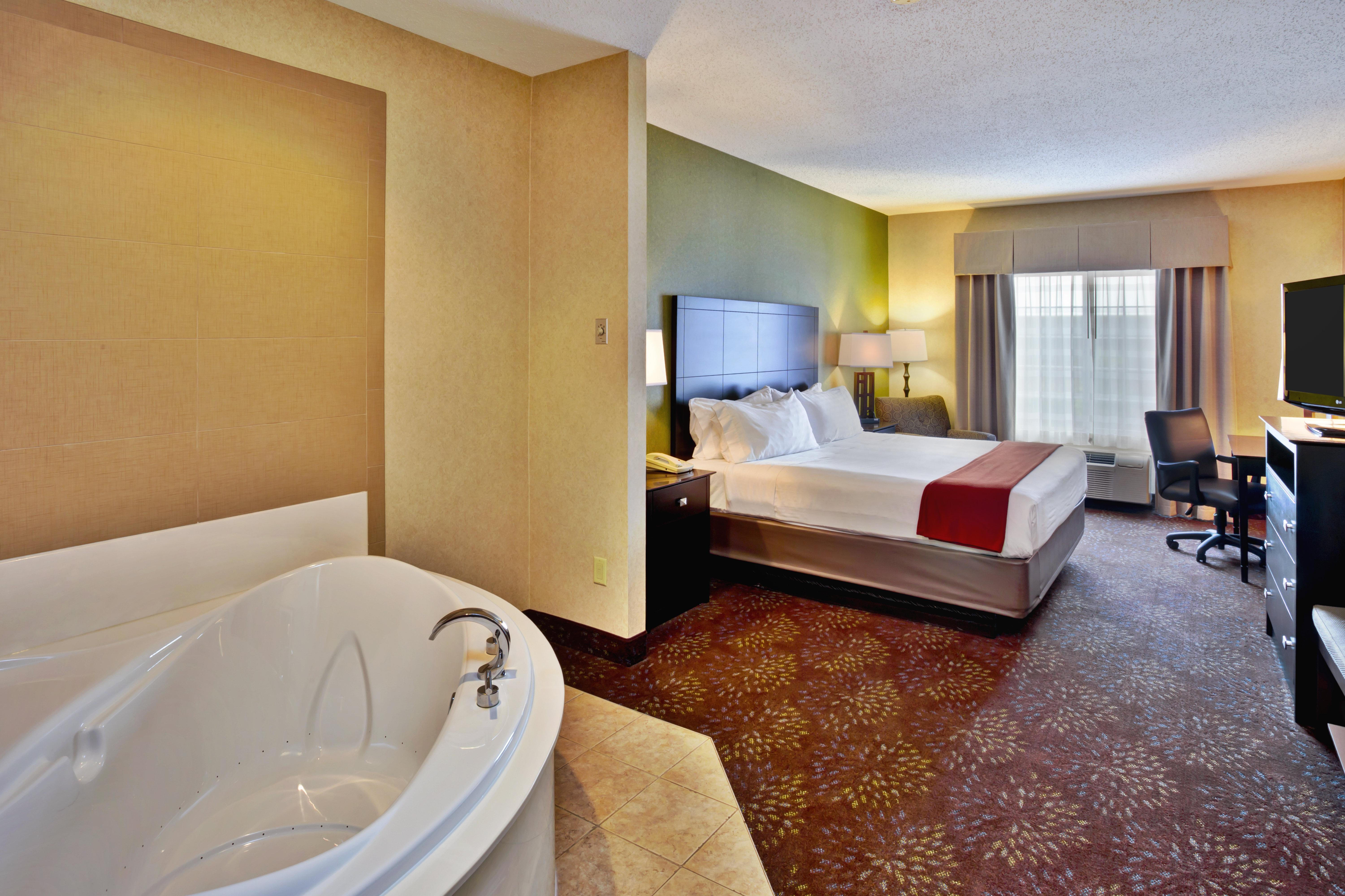 Express & By Ihg Hotel