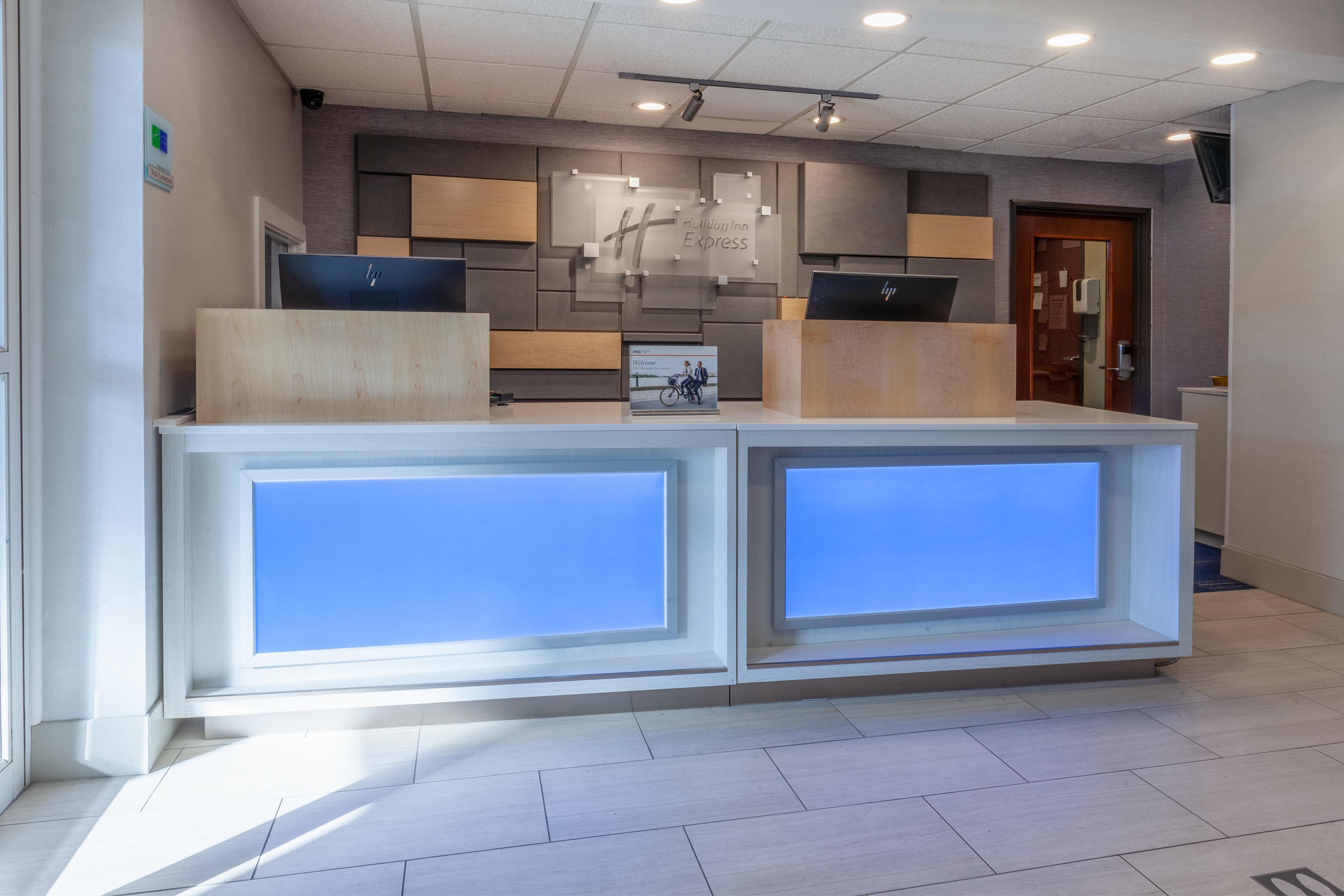 Hotel Express & By Ihg