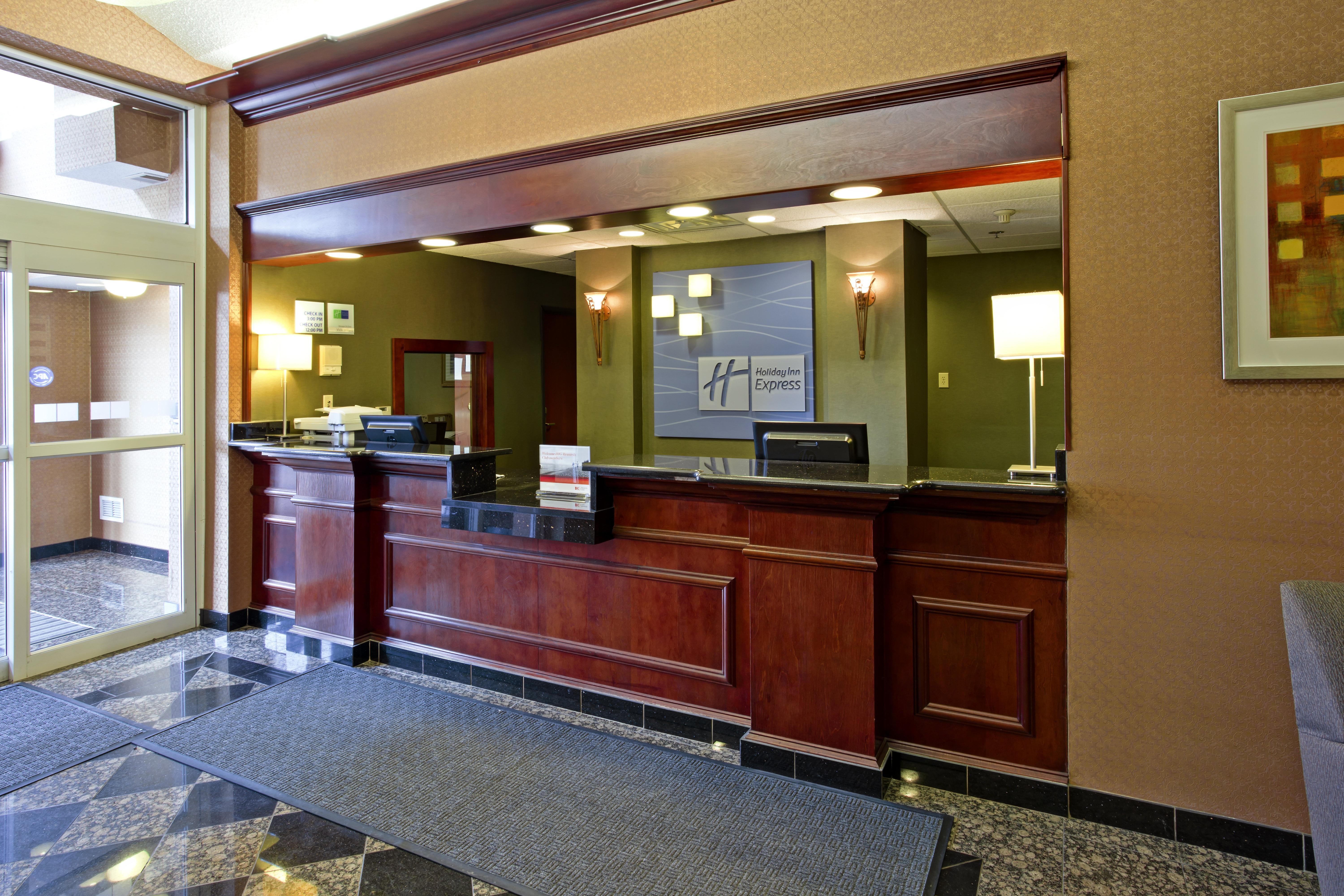 Express & By Ihg Hotel 2*