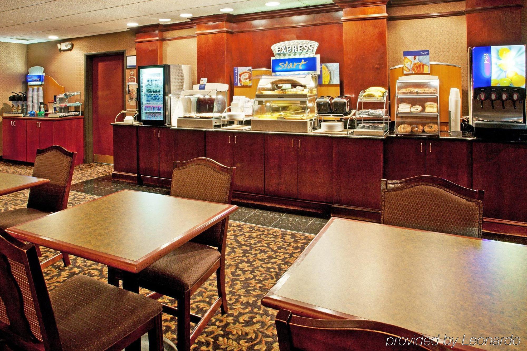 Express & By Ihg 2* Woodhaven
