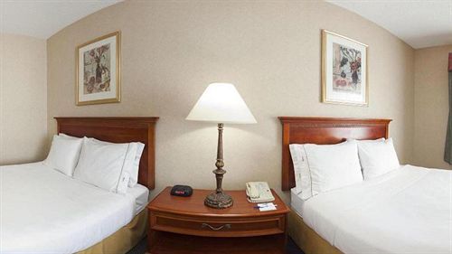 Express & By Ihg Woodhaven