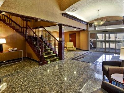 Express & By Ihg 2*