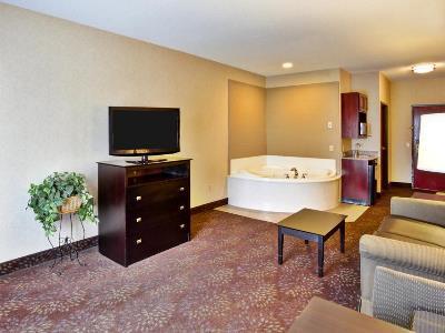Hotel Express & By Ihg 2*