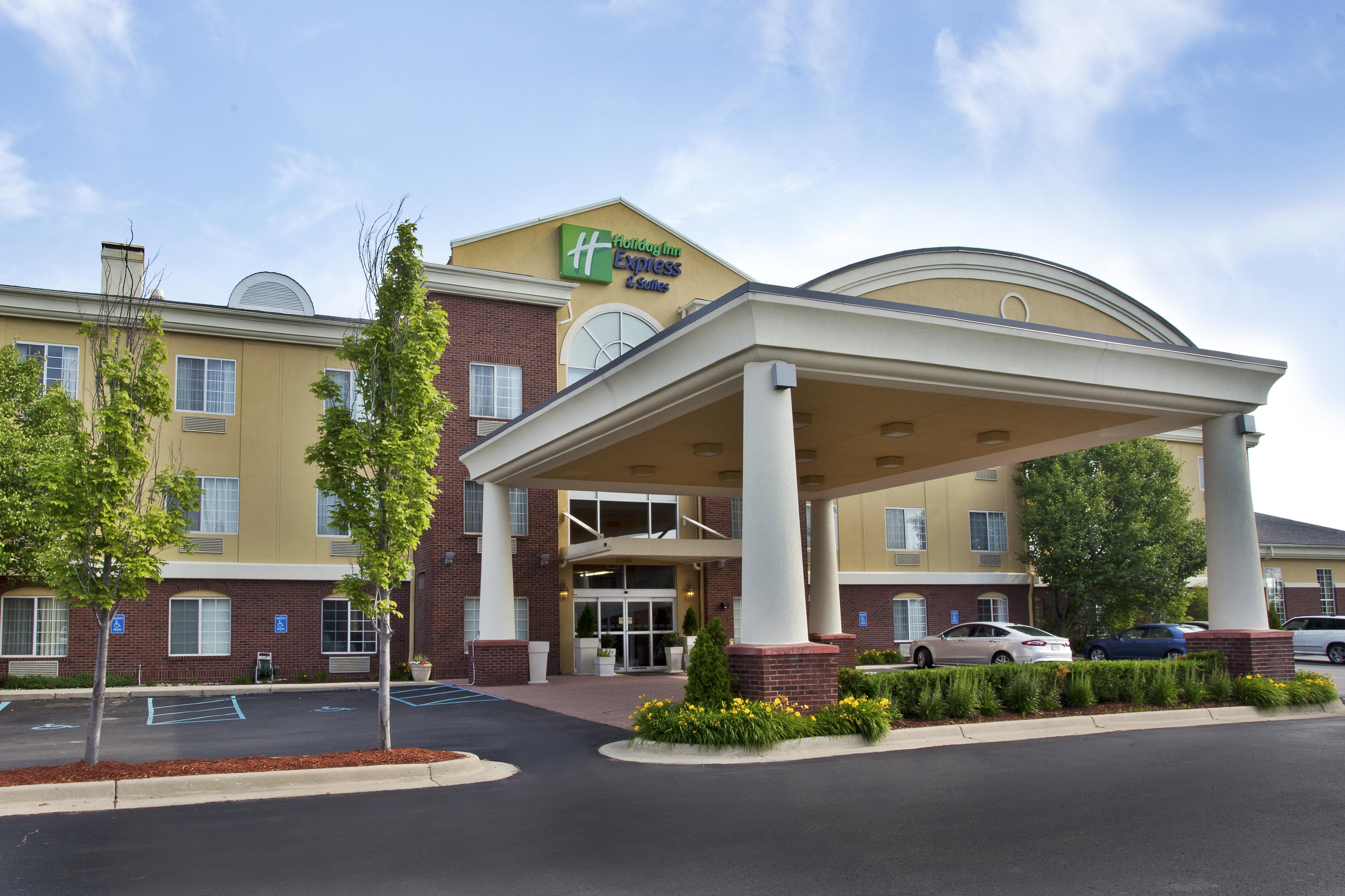 Hotel Express & By Ihg 2*