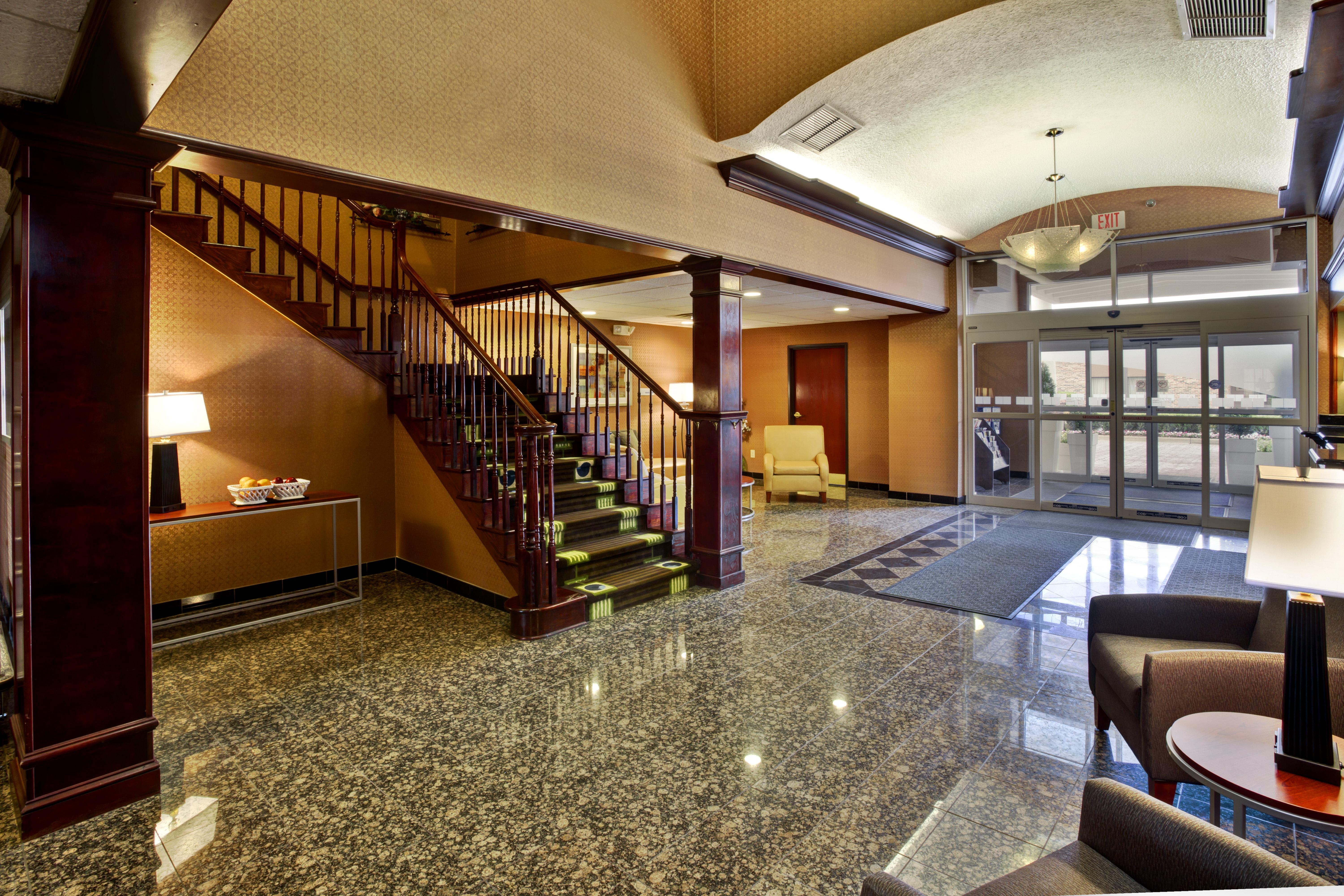 Express & By Ihg 2*
