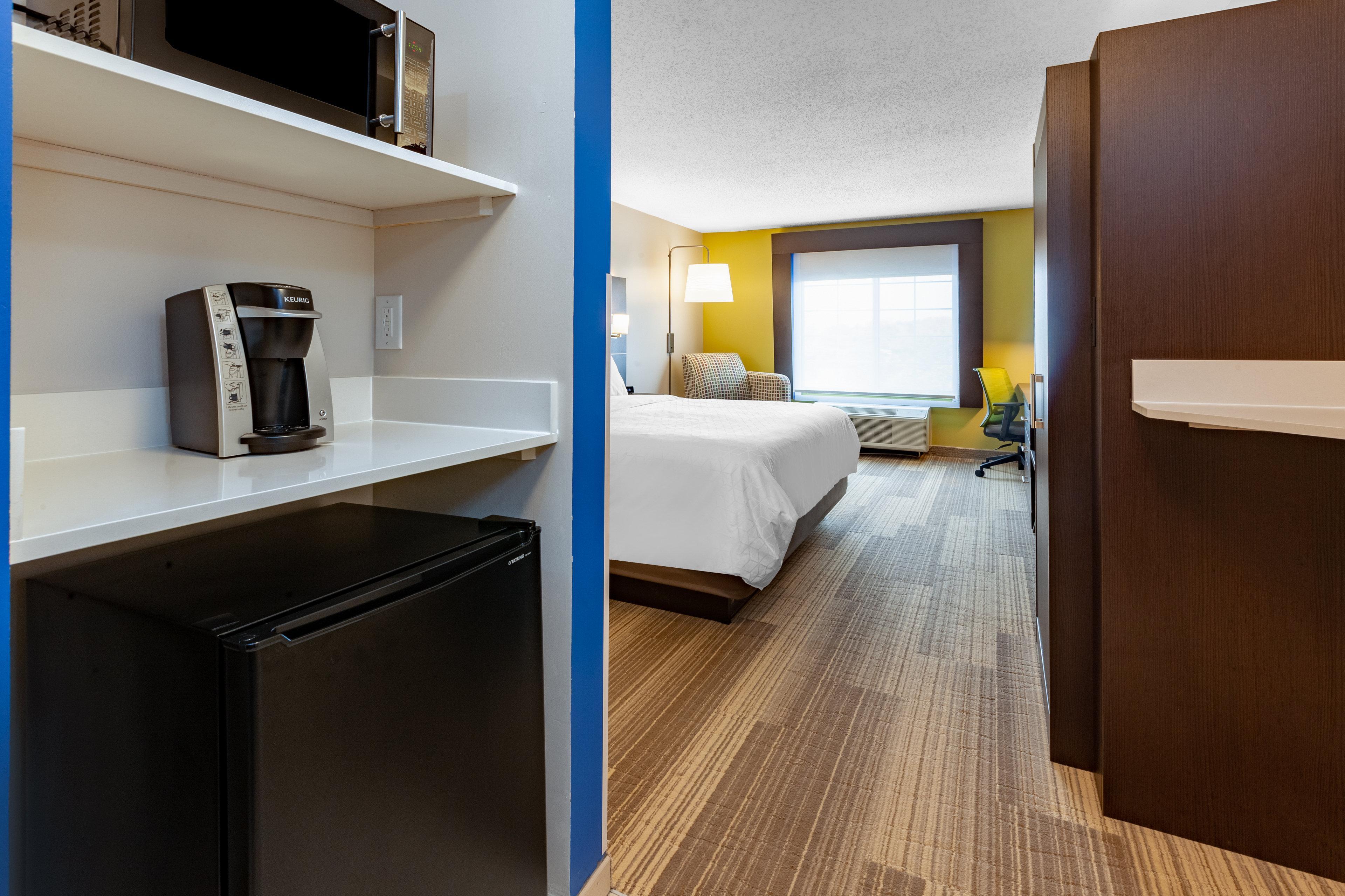 Express & By Ihg 2*