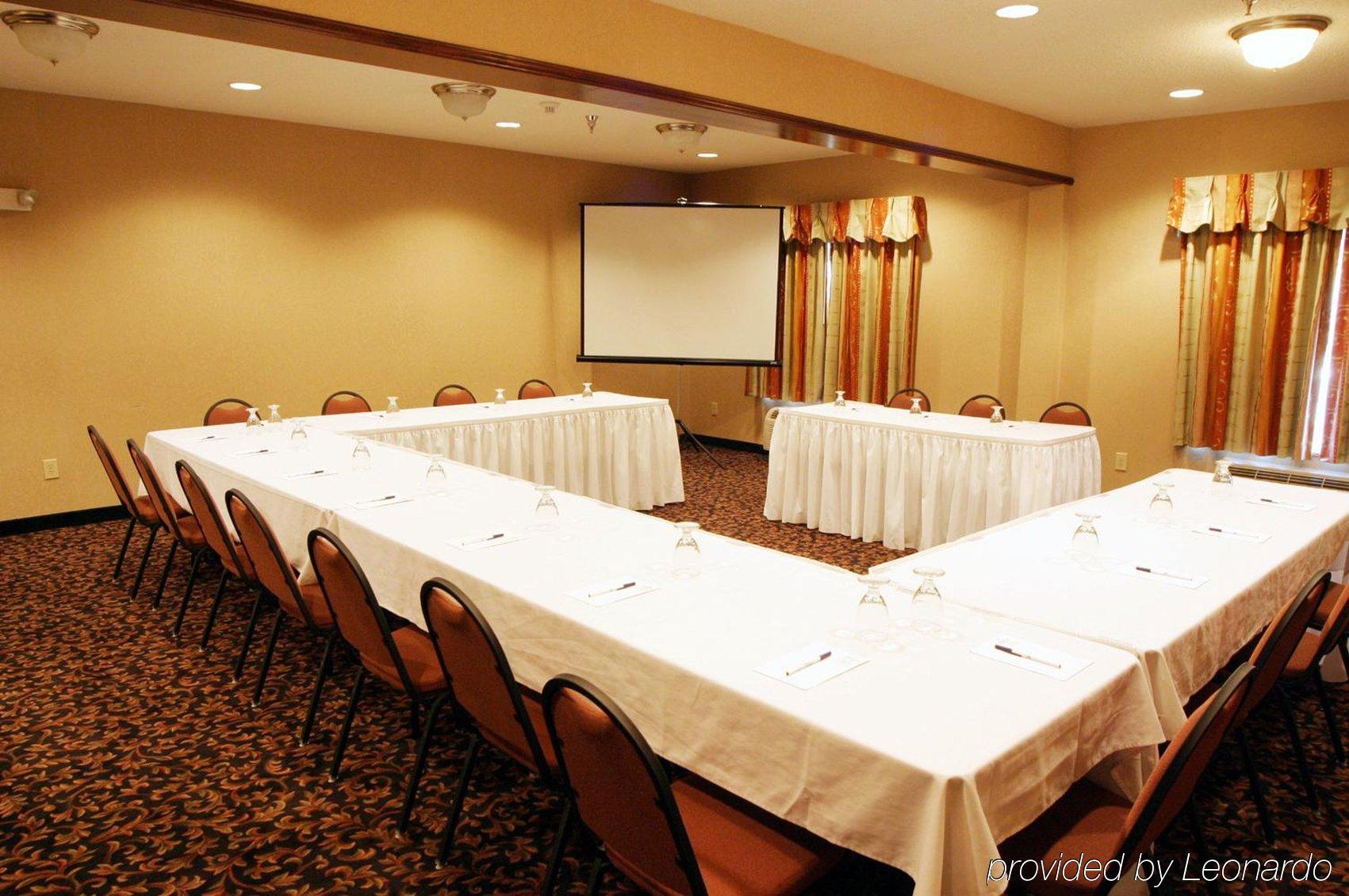 Express & By Ihg 2* Woodhaven